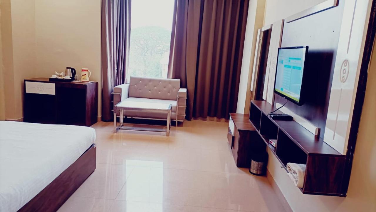 Hotel Emperor Paradise Bilāspur Εξωτερικό φωτογραφία