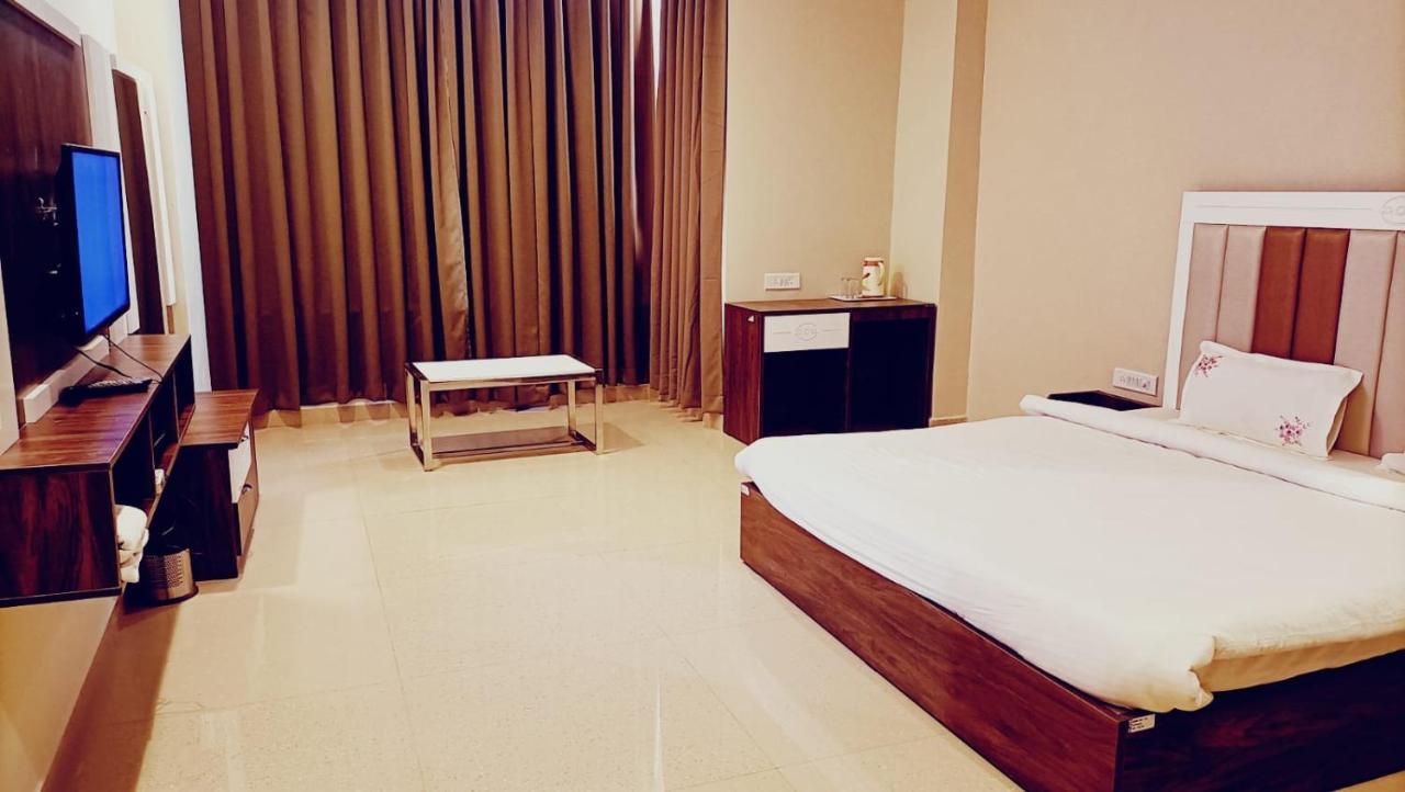Hotel Emperor Paradise Bilāspur Εξωτερικό φωτογραφία